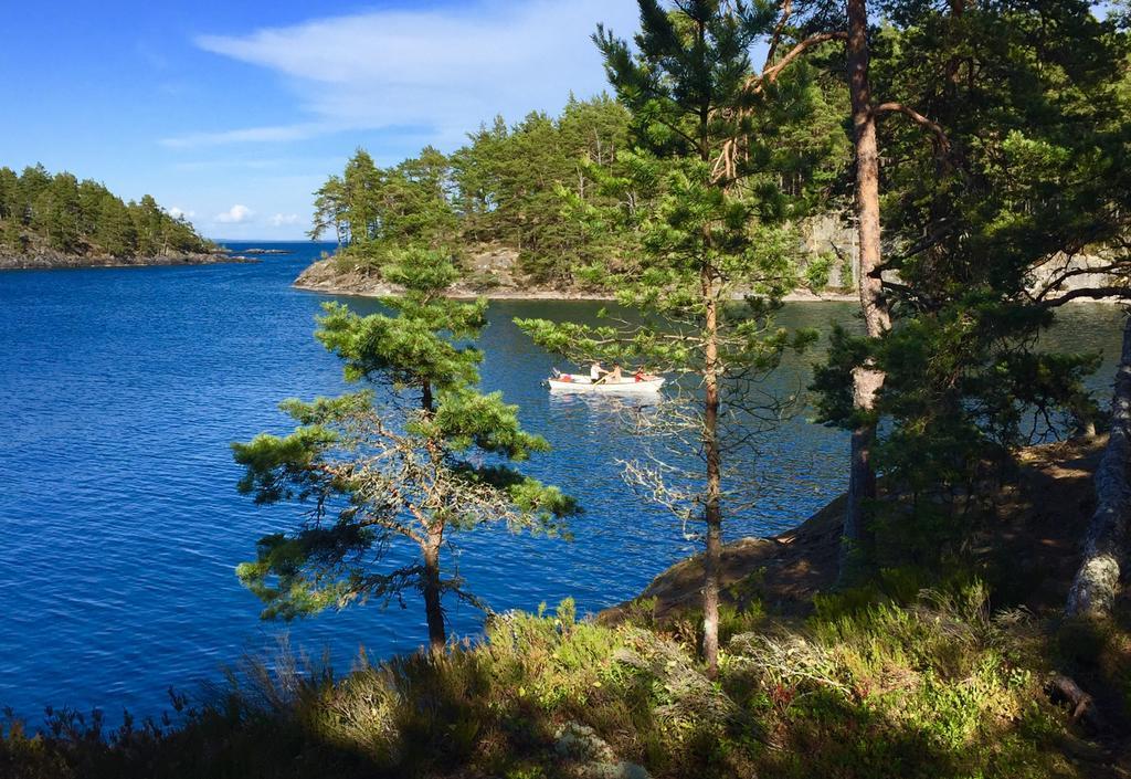 Tivedens Hostel-Vandrarhem Karlsborg Buitenkant foto